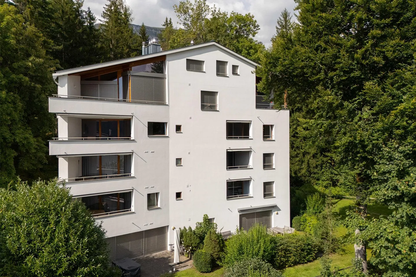 Charmante 2 1/2-Zimmer Ferienwohnung in Flims - Foto 1 von 10