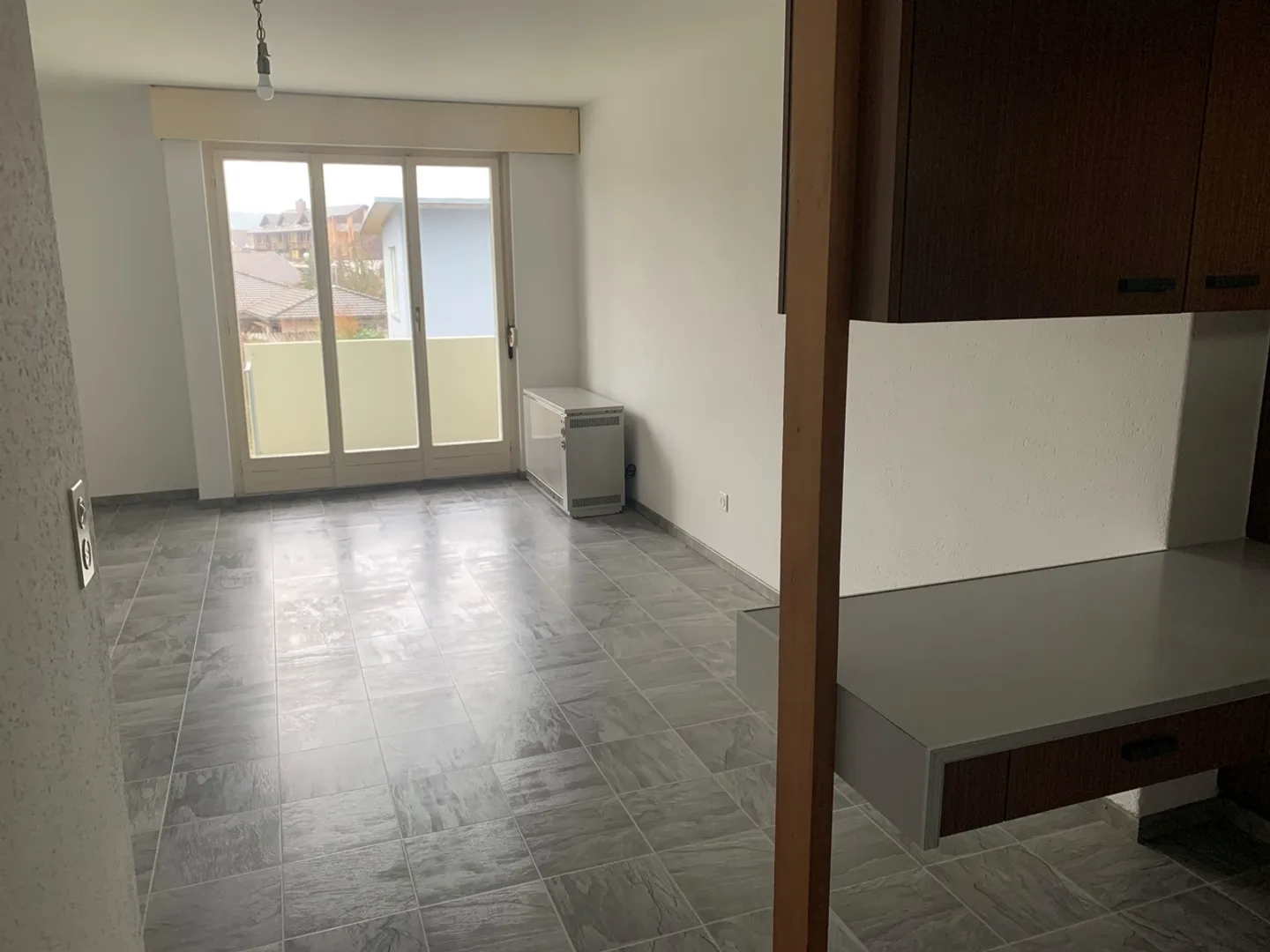 Central Single Apartment - Photo 4 of 5