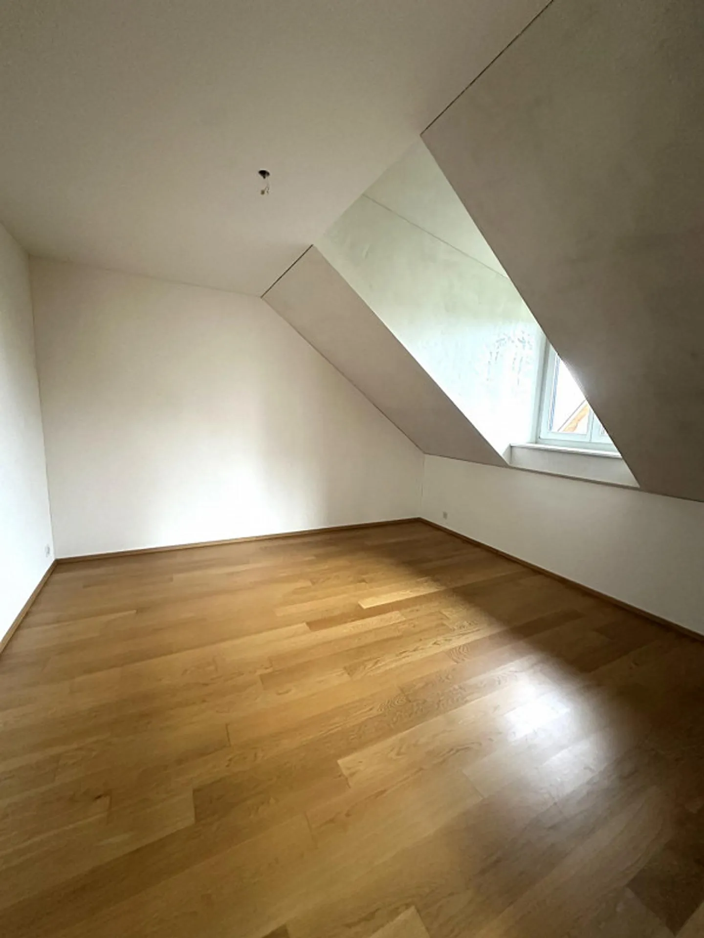 3.5 Room Apartment, Uerzlikon - Dreamlike 3.5 Maisonette Apartment - Photo 7 of 9