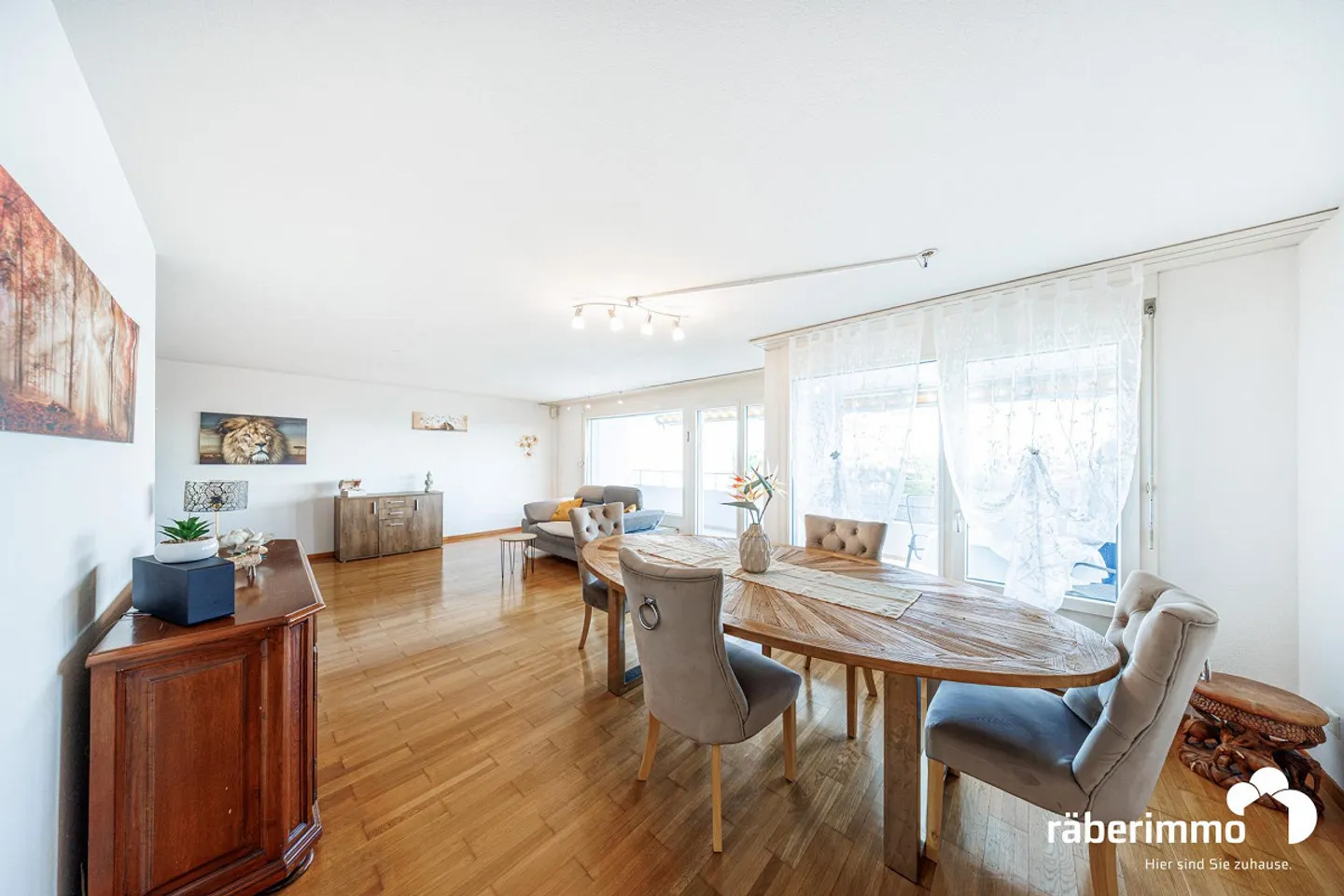 CENTRAL AND WELL CONNECTED - Photo 2 of 10