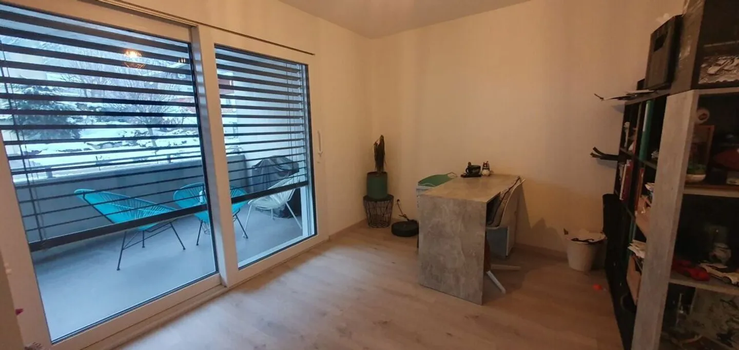 NEW - spacious 3.5 rooms bright apartment with parking spaces - Photo 6 of 7