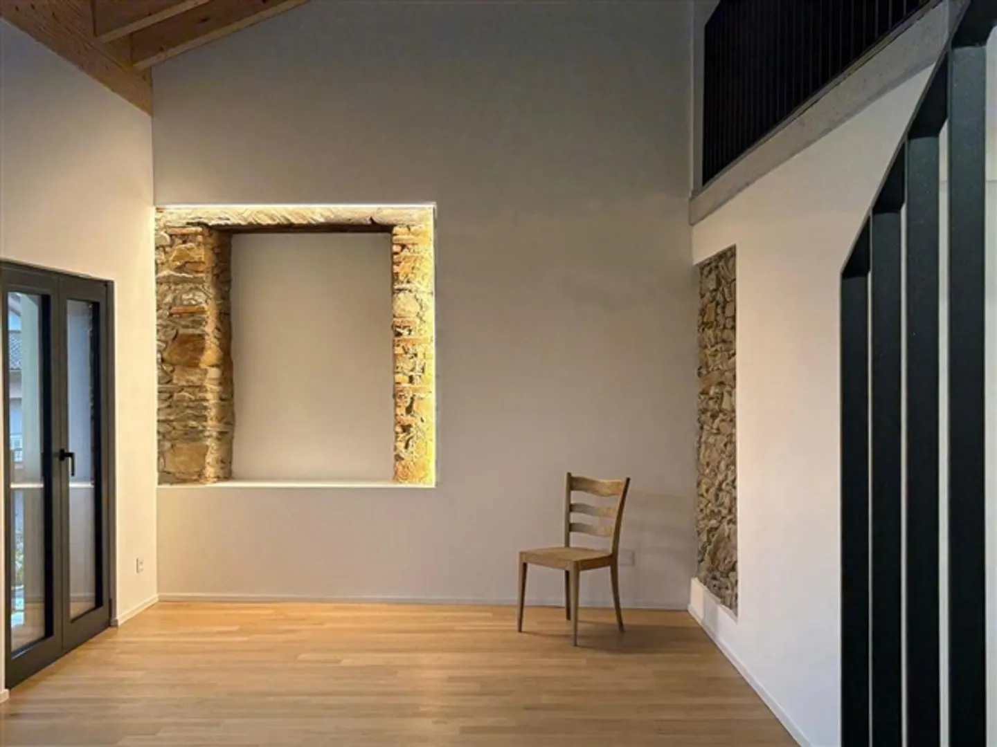 Schöne renovierte 2-s.Zimmer-Dachgeschosswohnung mit Mezzazin - Erstwohnsitz -Bellissimo Attico di 3.5 loc Ristrutturato con Mezzanino - Foto 13 von 19