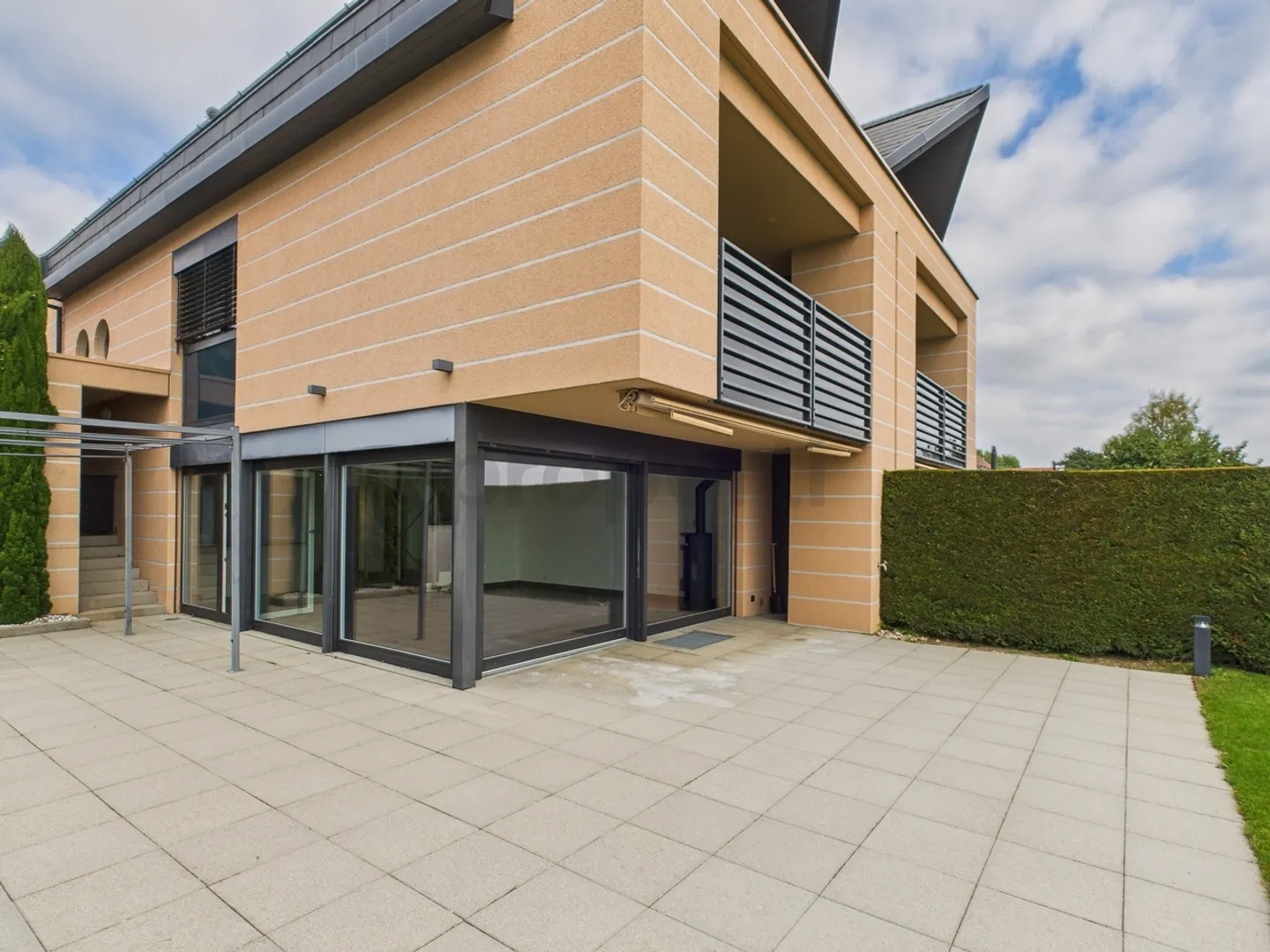 Modern townhouse with lake and Alps view - Arzier-Le Muids (VD) - Photo 12 of 13