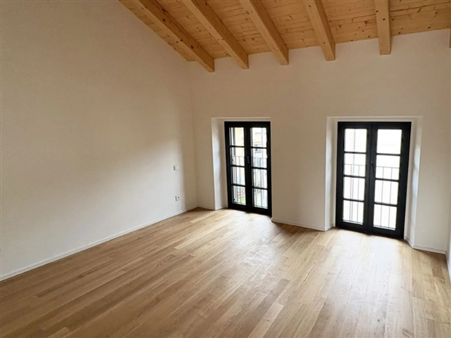 Schöne renovierte 2-s.Zimmer-Dachgeschosswohnung mit Mezzazin - Erstwohnsitz -Bellissimo Attico di 3.5 loc Ristrutturato con Mezzanino - Foto 11 von 19