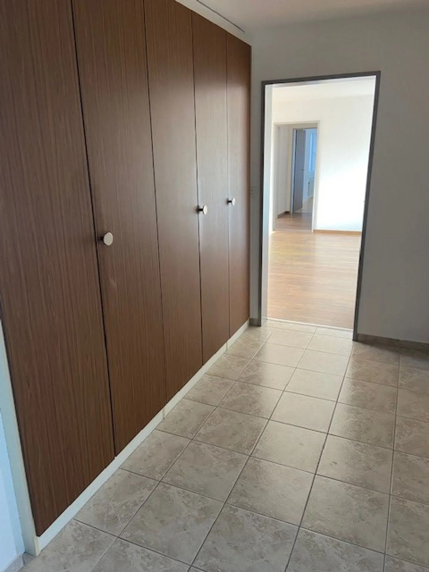 Appartement spacieux et abordable de 3.5 pièces - Photo 6 sur 11