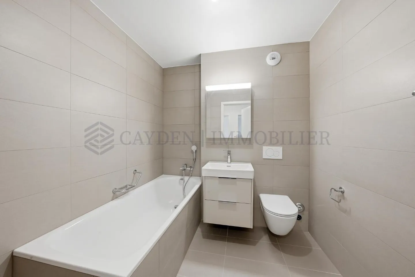 5-room apartment - Photo 8 of 9