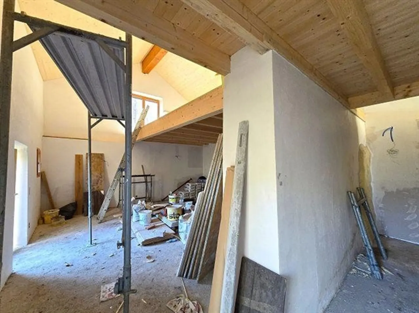 4-room rustic house to finish building with 5 ha of land - Photo 7 of 20