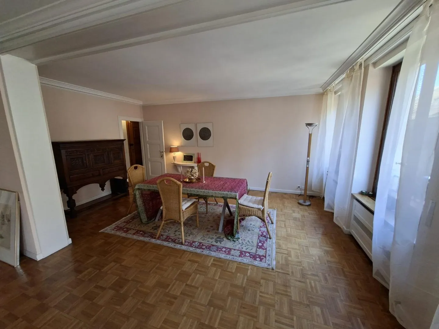 Charmant appartement 6 pièces - Photo 3 sur 8