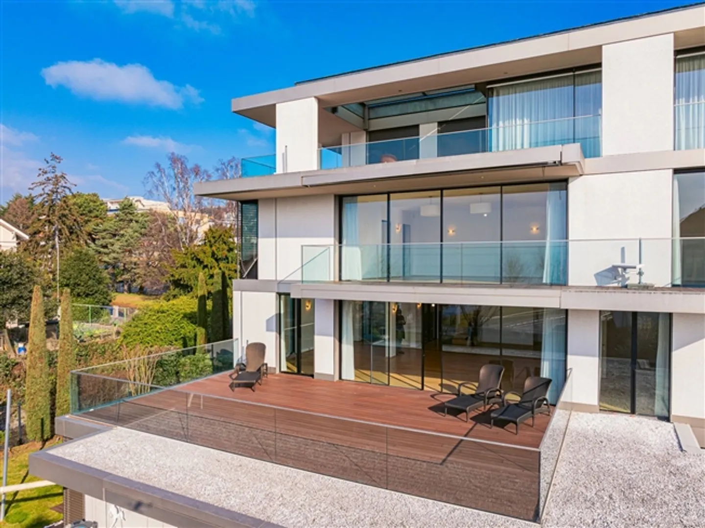 Extraordinary 9.5-Room Duplex - Photo 3 of 13