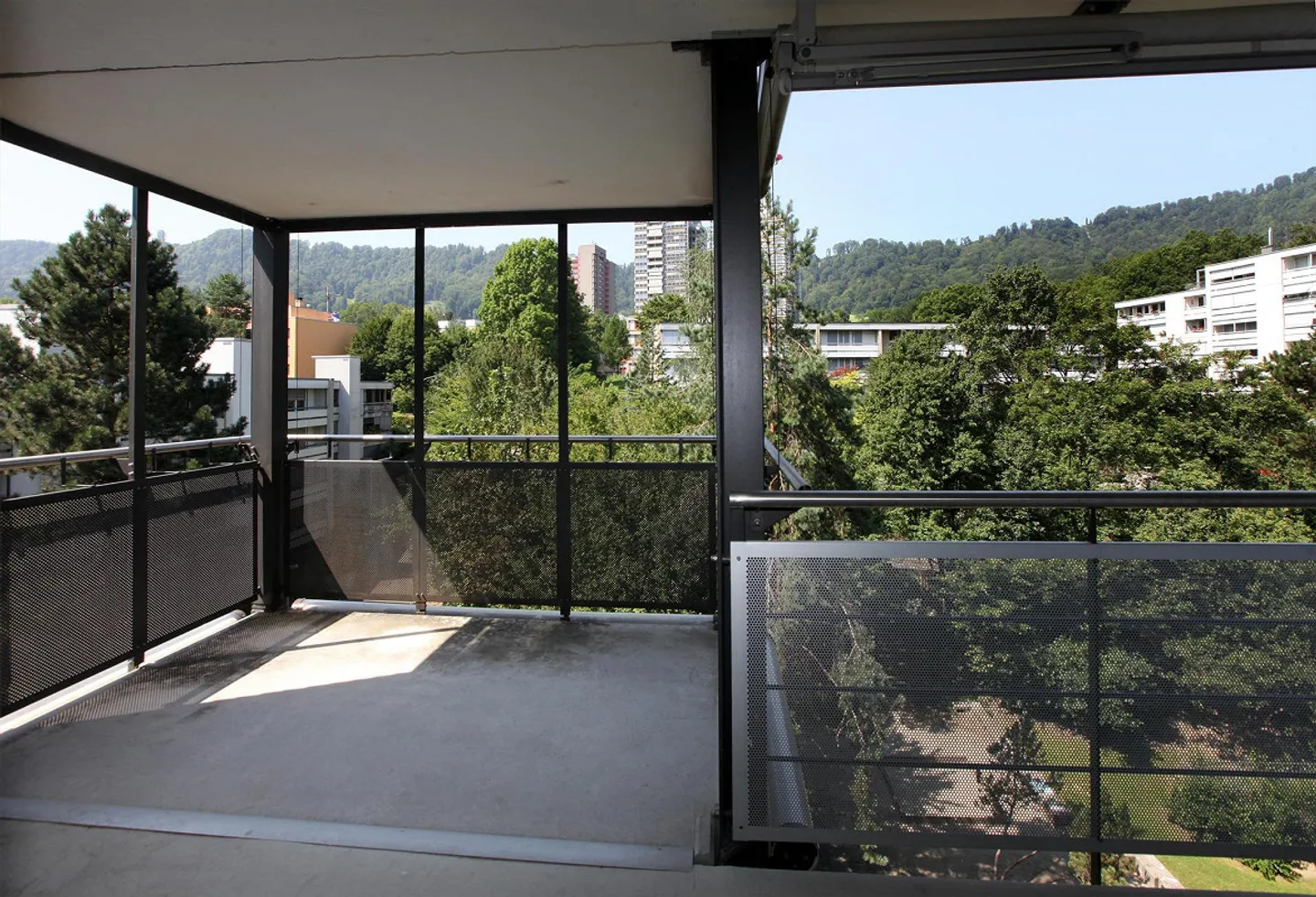 Charmante appartement de 5,5 pièces avec deux balcons - Photo 5 sur 5