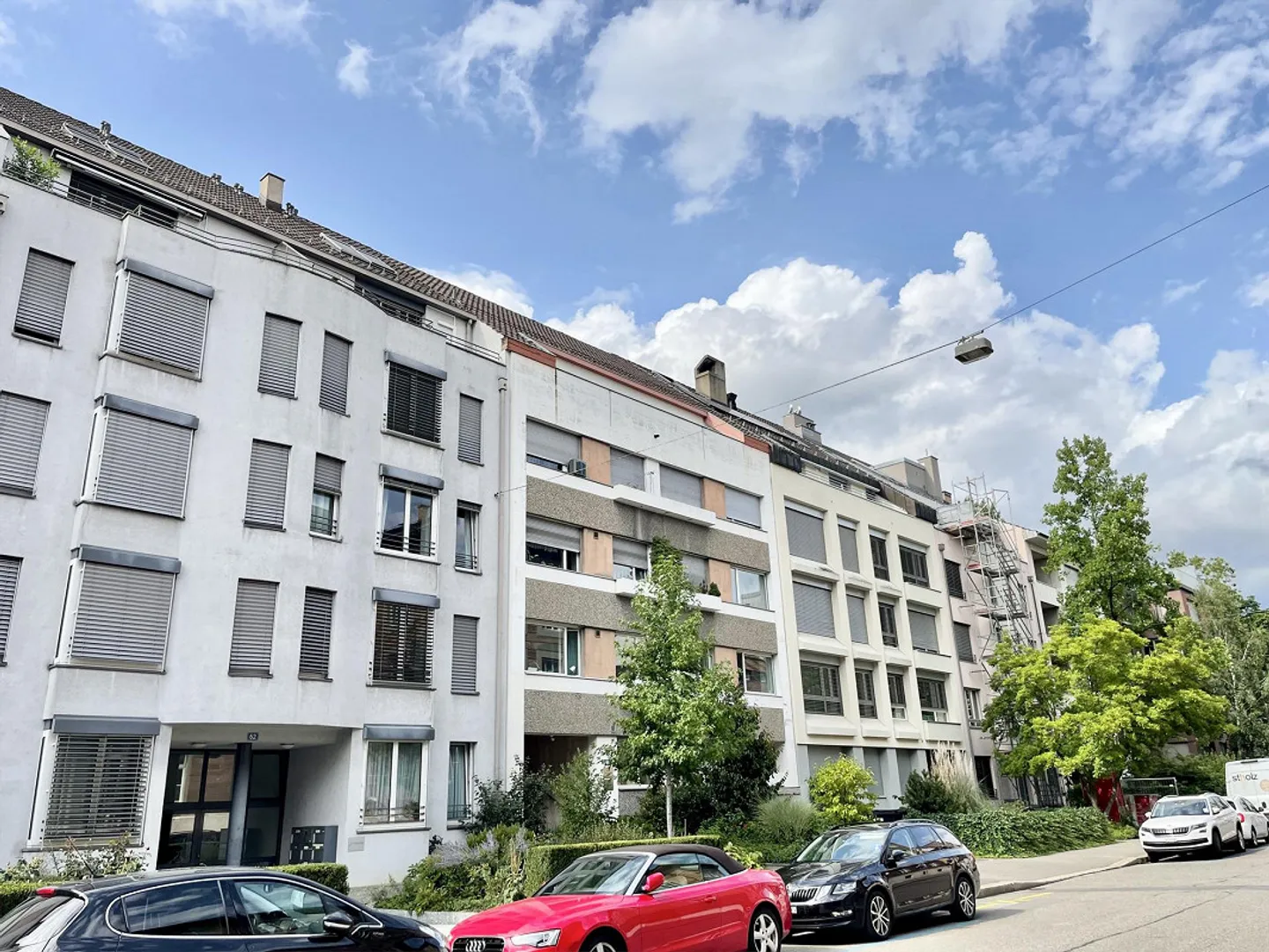 Appartement moderne de 4,5 pièces de 110 m2 avec 3 salles de bains dans un emplacement central - Photo 2 sur 9