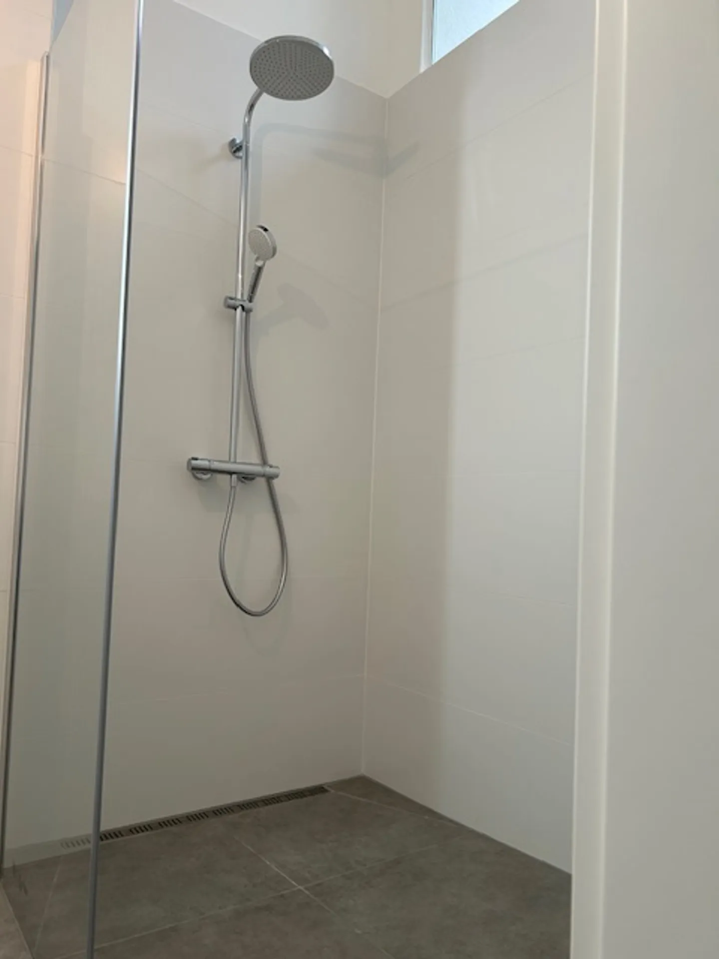 Charmanter 4,5-Zimmer-Duplexwohnung, komplett renoviert in altem Stall in Burtigny - Foto 10 von 12
