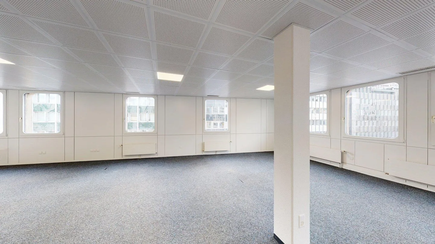 Commercial and administrative spaces in the city center - Photo 7 of 8