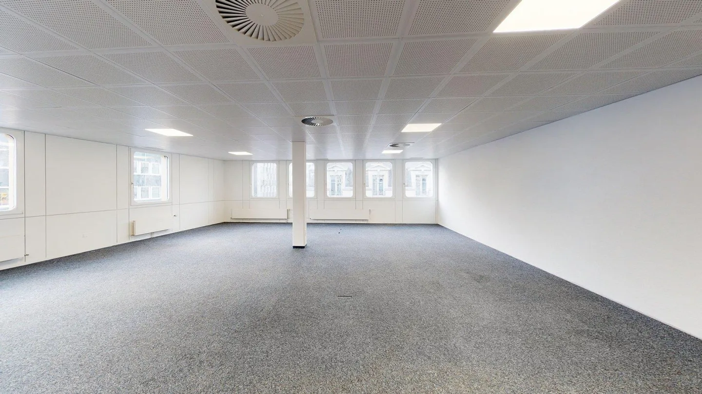 Commercial and administrative spaces in the city center - Photo 8 of 8