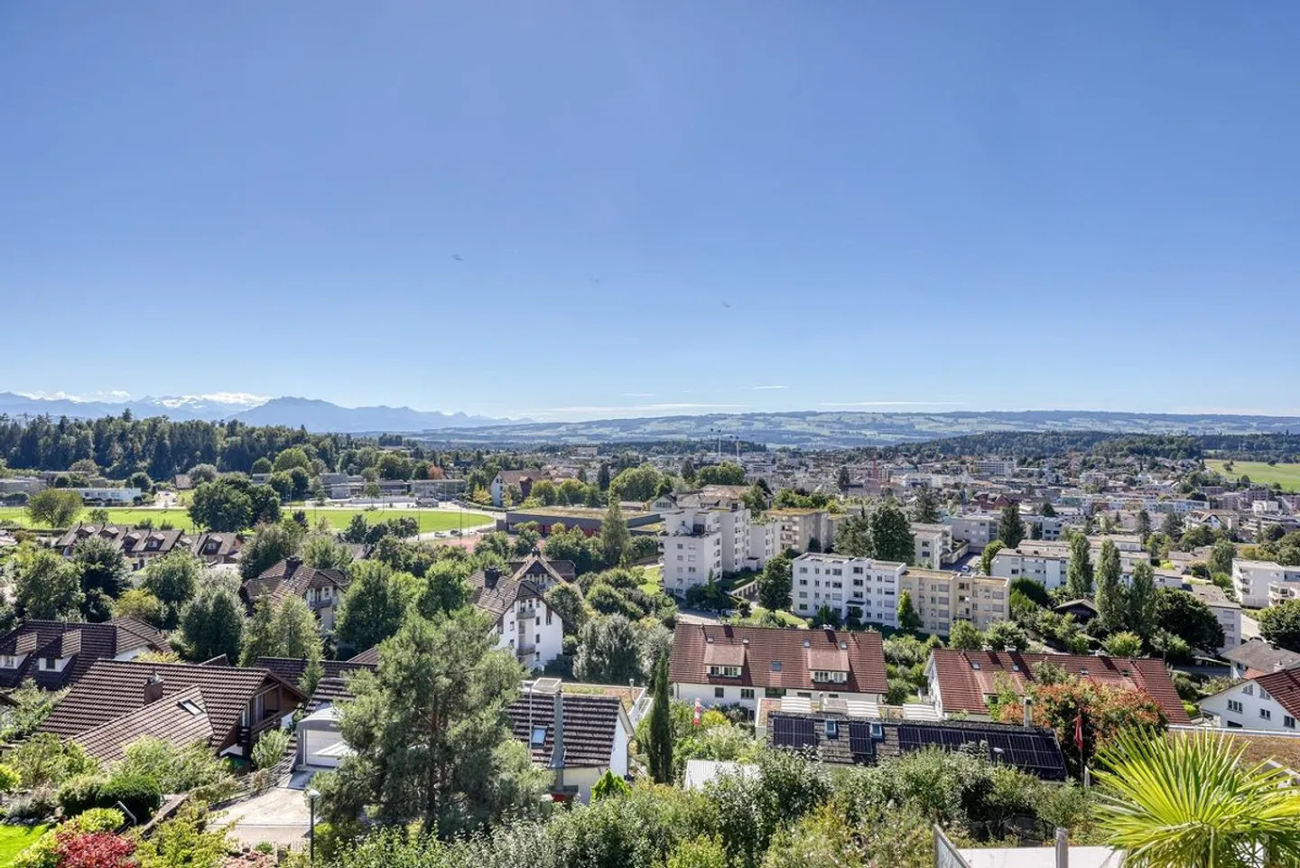 Appartement de luxe en attique avec vue - Photo 7 sur 7