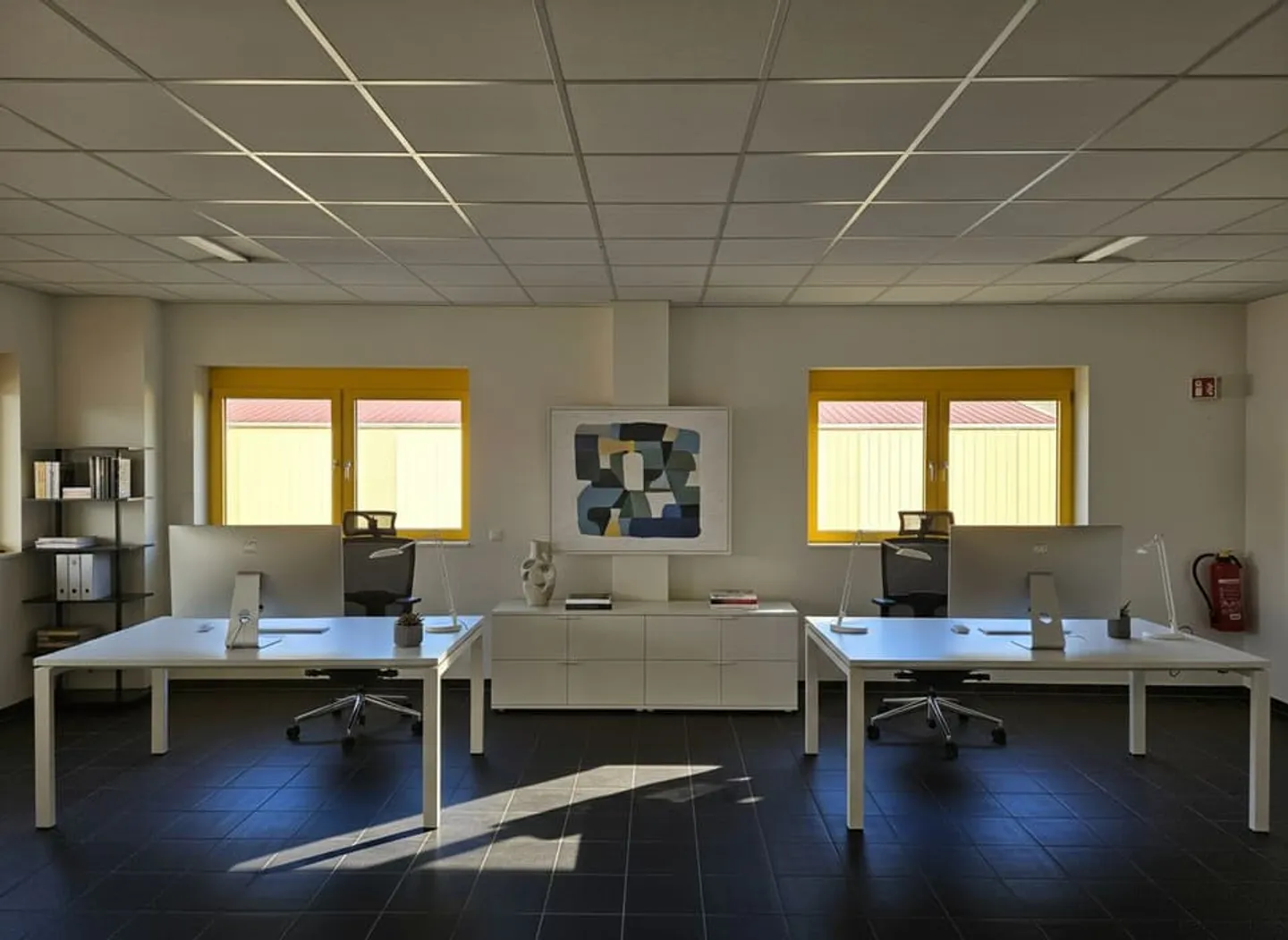 À louer - Surface de bureaux & atelier à Chavornay - Photo 2 of 7