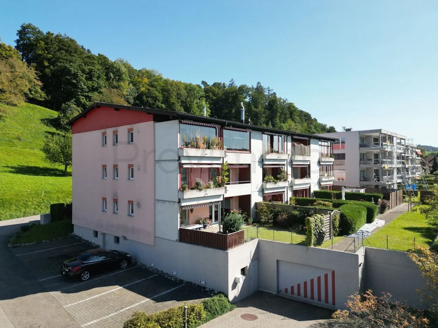 Helles Apartment mit grossem Balkon - Foto 3 von 13