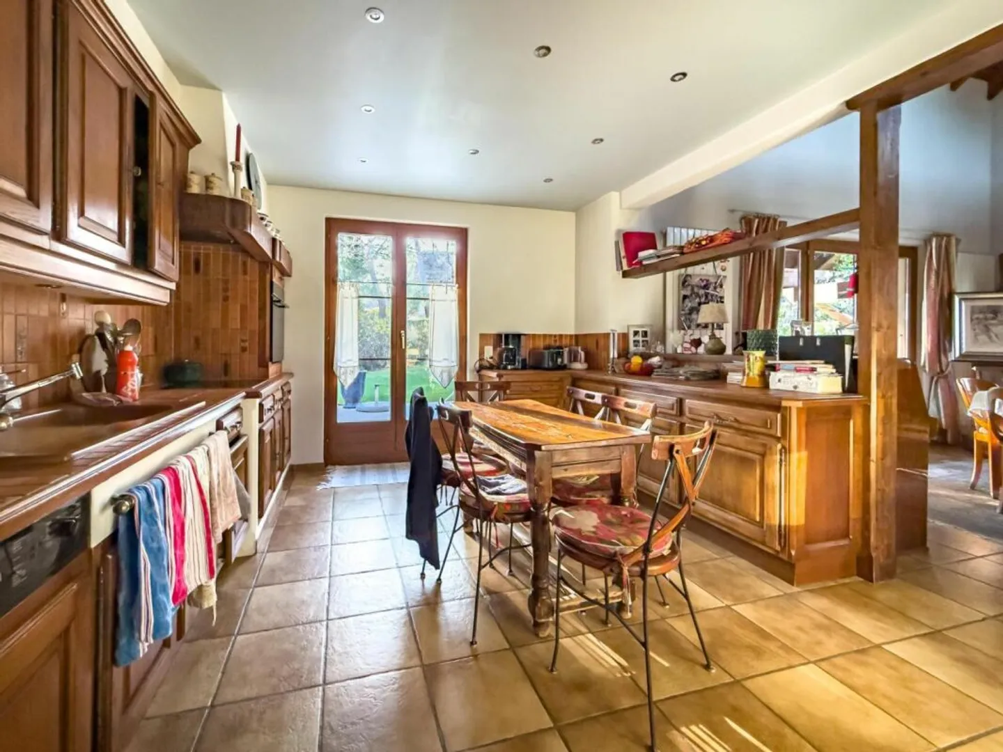 Semi-detached house with 5.5 rooms and garage in Gingins - Photo 11 of 15