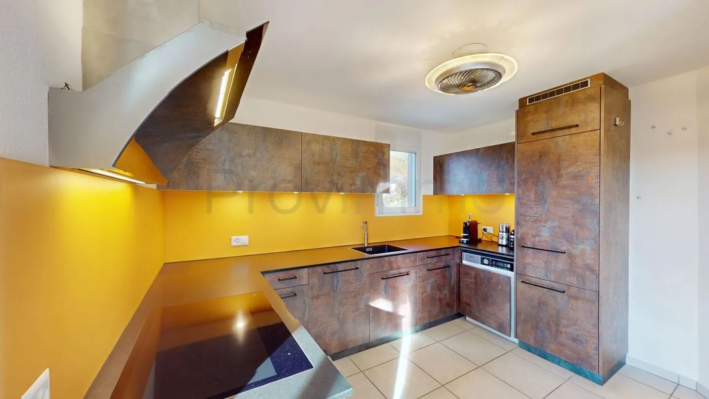 Helles Apartment mit grossem Balkon - Foto 7 von 13