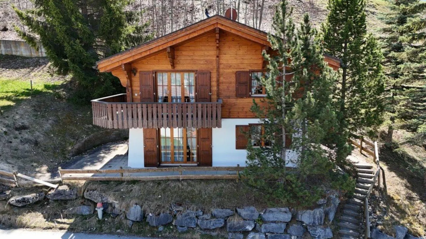 Single-family house - Photo 1 of 5