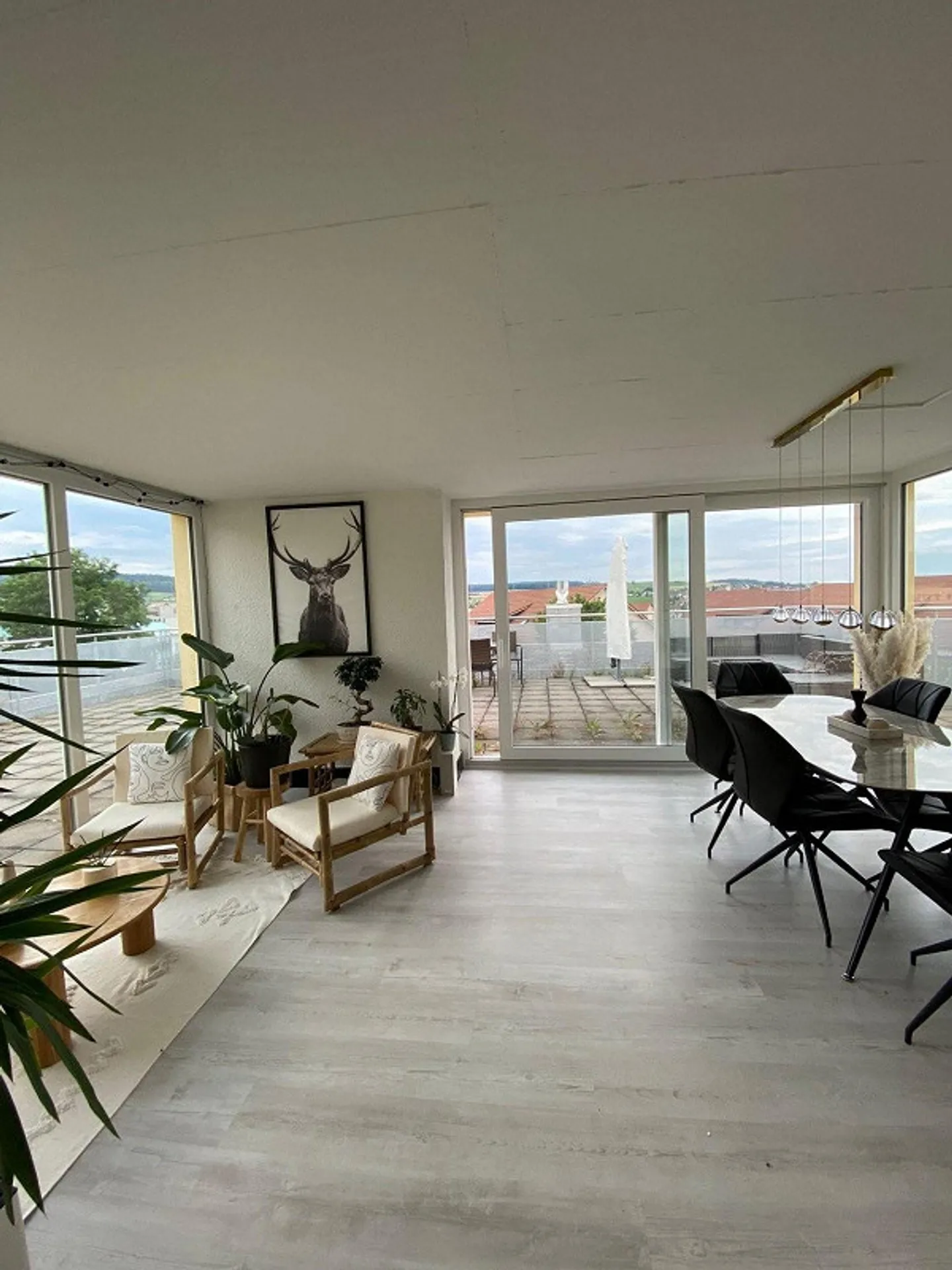Appartement en attique (121 m2) avec grande terrasse - Photo 4 sur 11
