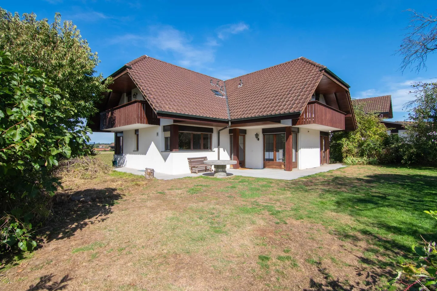 Maison bifamiliale indépendante avec espace polyvalent et atelier - Photo 1 sur 15