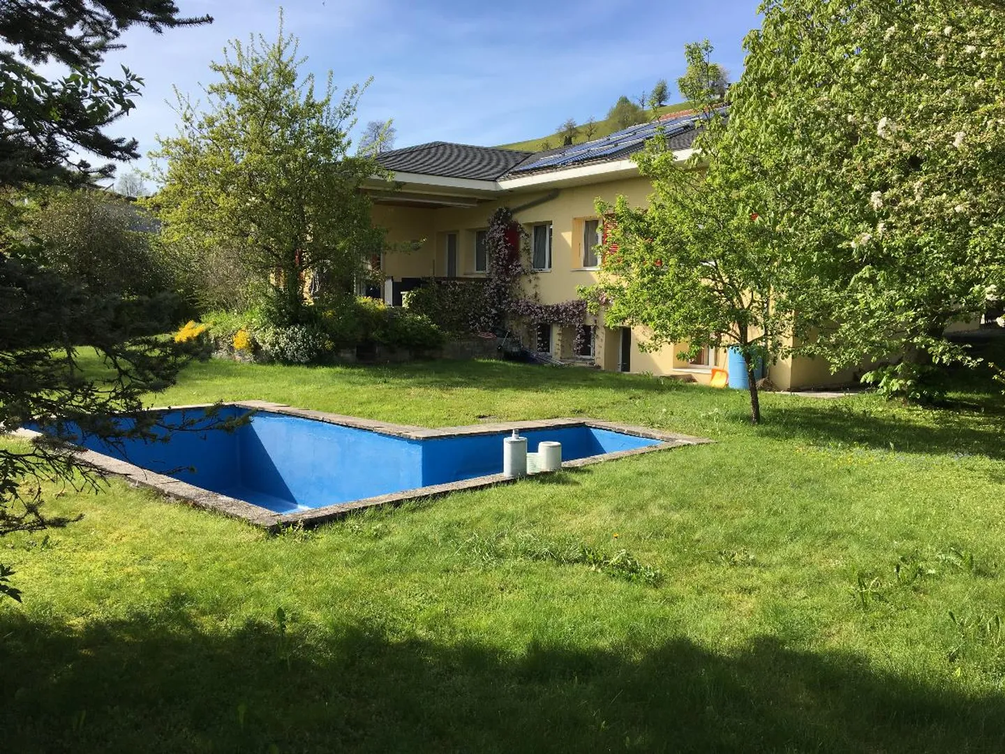 Maison individuelle de 6,5 pièces - Photo 1 sur 5