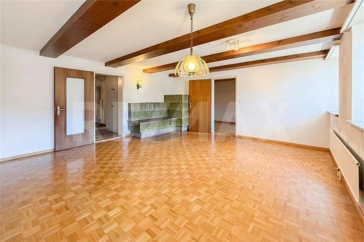 Your project in the village center of Zeiningen: Corner house with great potential - Photo 2 of 12