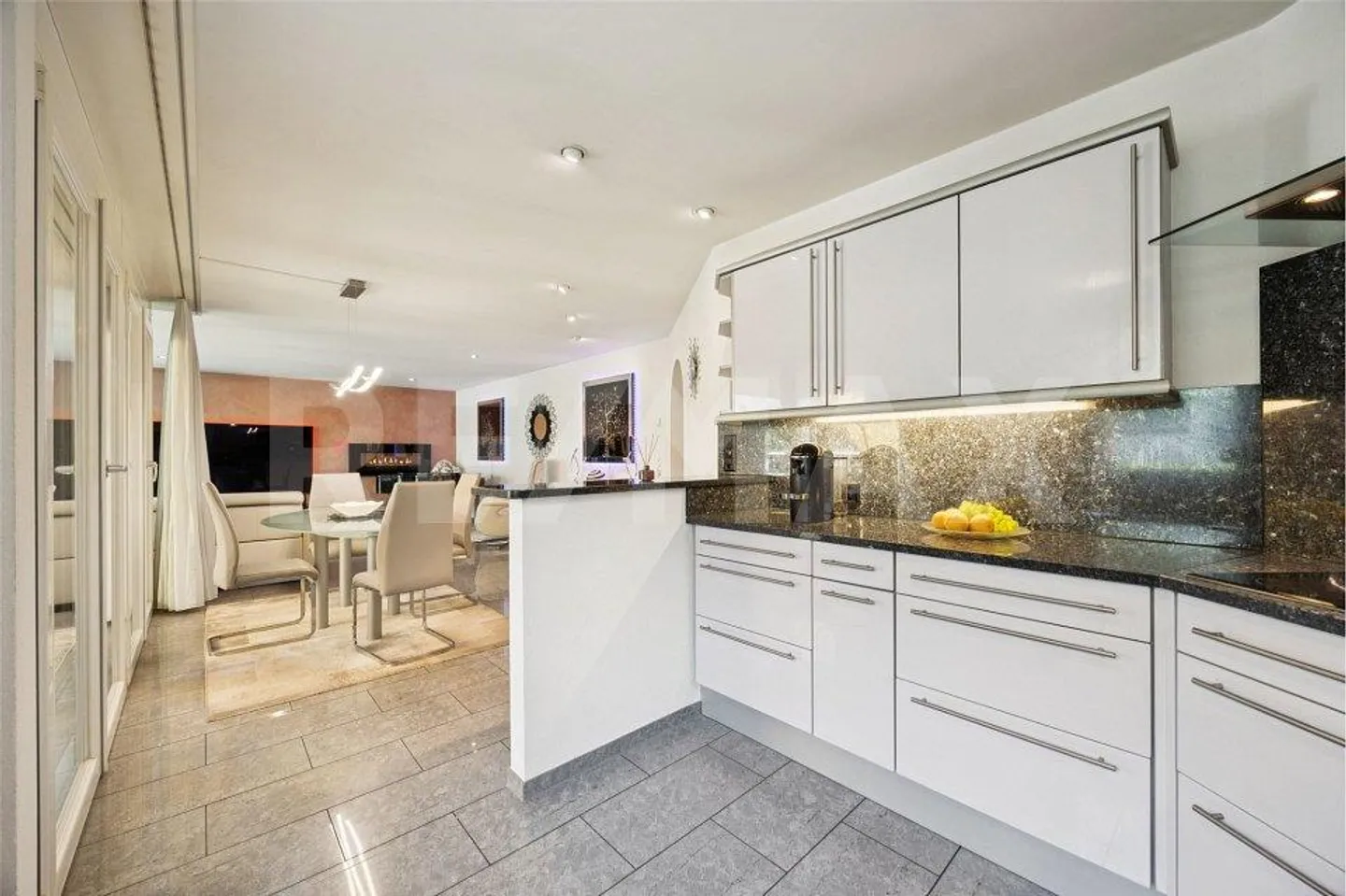 Appartamento giardino moderno e centrale a Binningen, tassazione favorevole - Foto 11 di 13