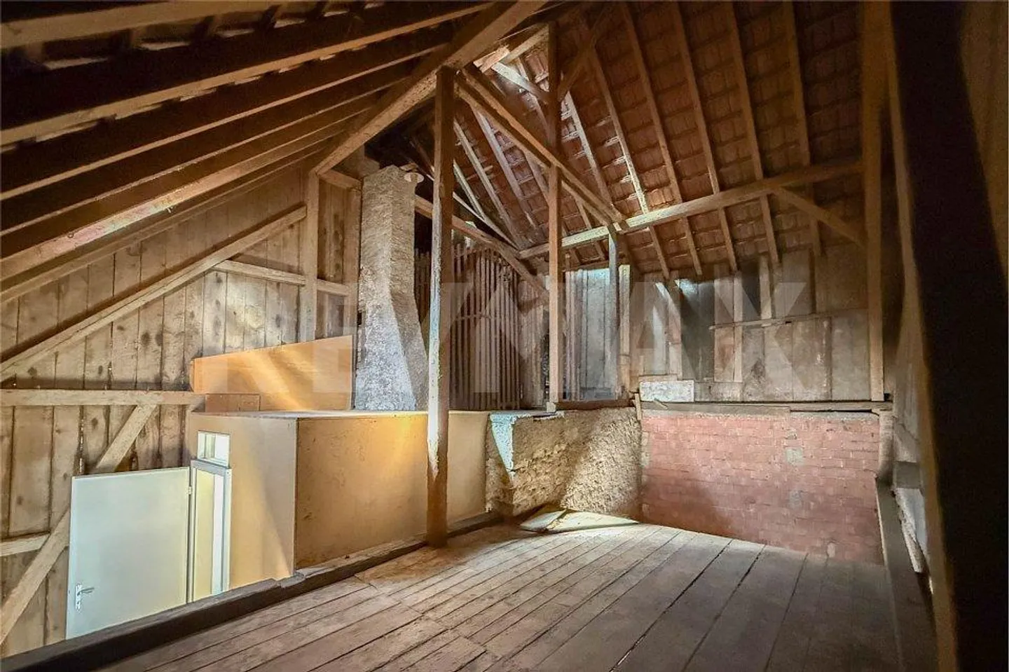 Your project in the village center of Zeiningen: Corner house with great potential - Photo 9 of 12