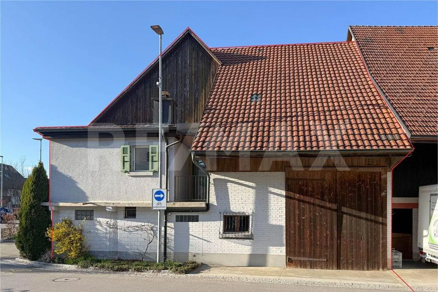 Your project in the village center of Zeiningen: Corner house with great potential - Photo 8 of 12