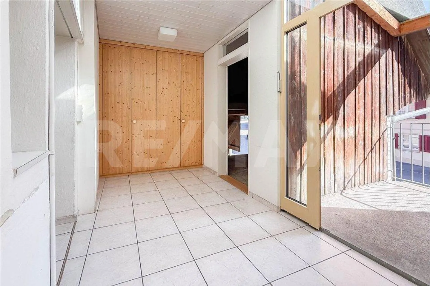 Your project in the village center of Zeiningen: Corner house with great potential - Photo 7 of 12