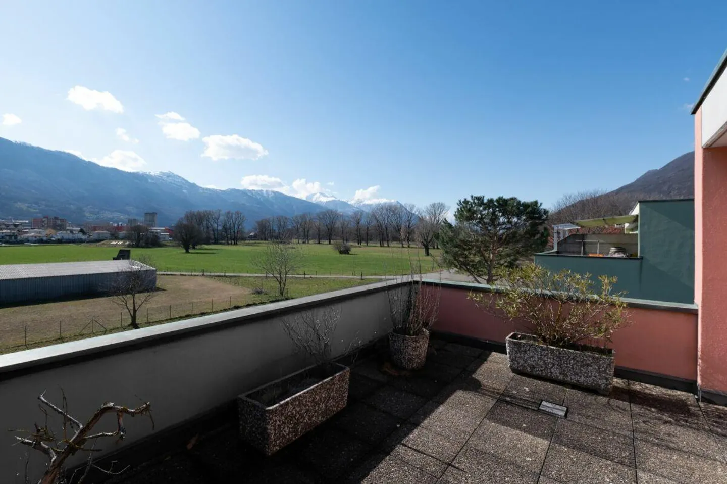 Houses in Row House Complex with Open View - 5.5 Rooms in Bellinzona - Photo 1 of 12