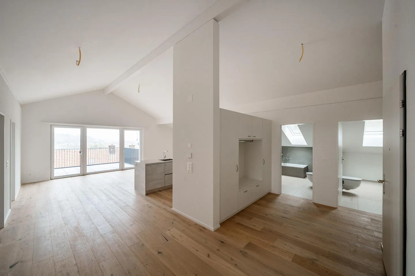 4.5 Zimmer Attika Neubauwohnung! Modern, zentral und im Grünen! - Foto 1 von 9