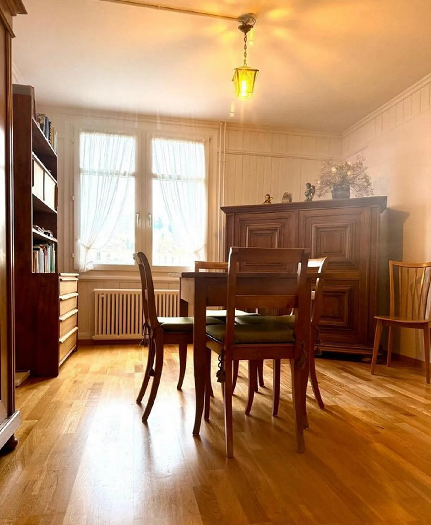 Charmante maison individuelle ou maison multifamiliale avec potentiel dans un grand jardin - Photo 11 sur 18