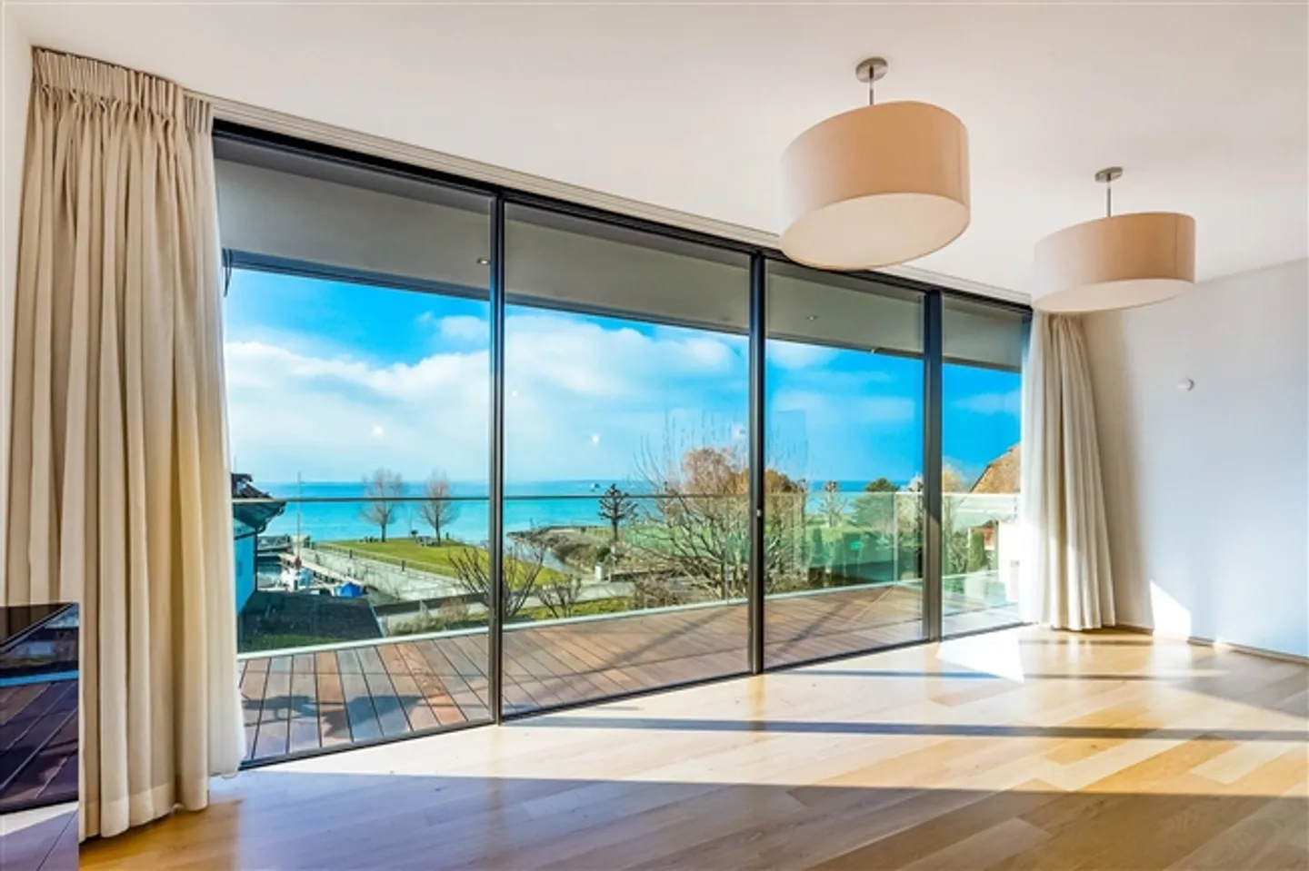 Extraordinary 9.5-Room Duplex - Photo 13 of 13