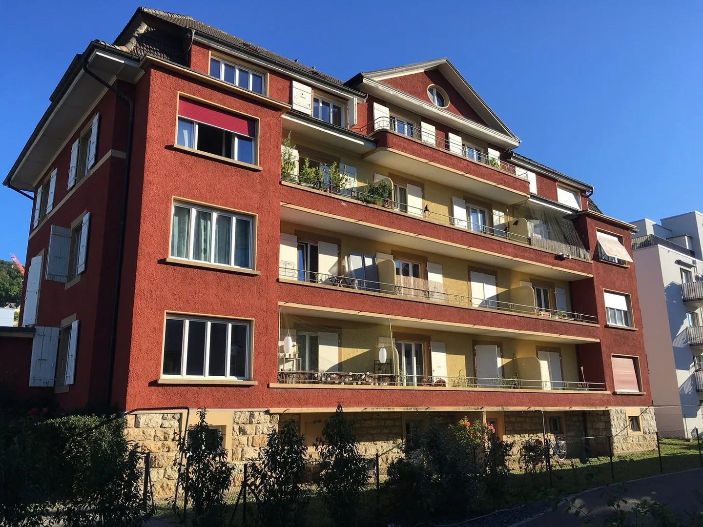2 PIECES WITH BALCONY, PESEUX - Photo 5 of 7