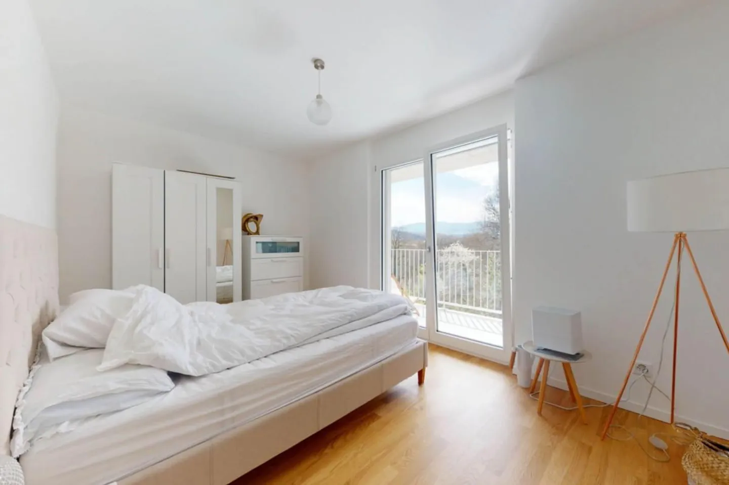 Modernes Apartment mit Terrasse - Foto 8 von 9