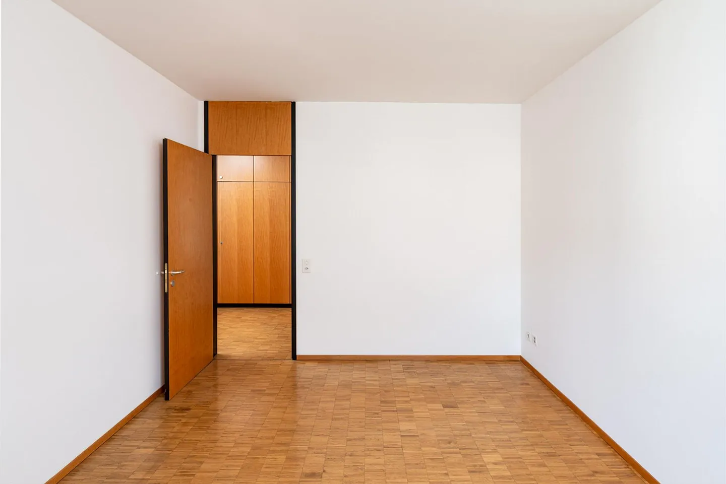 Apartment for rent - Photo 7 of 9