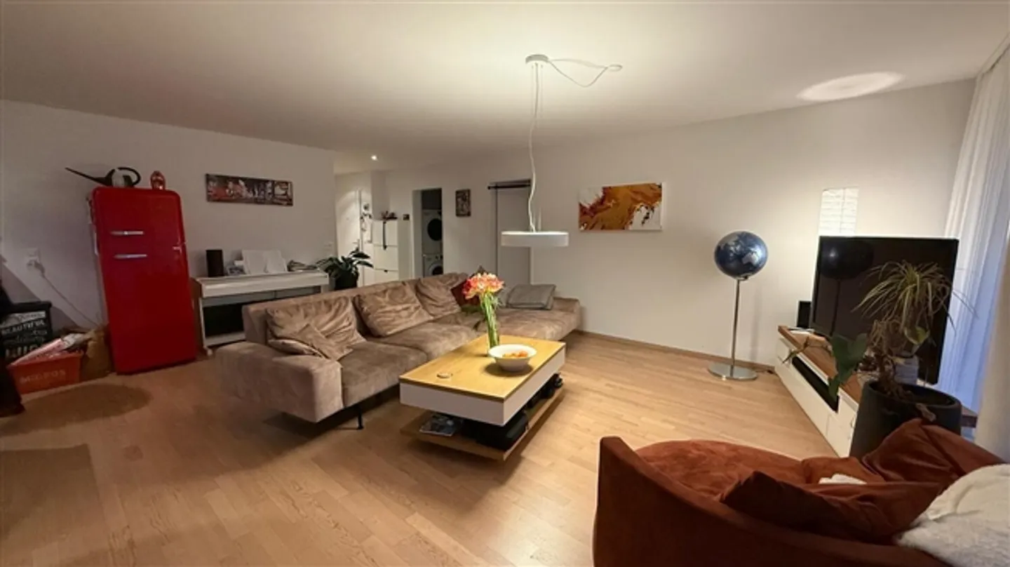 APPARTEMENT 4½ PIÈCES À TÄGERWILEN (TG), MEUBLÉ, TEMPORAIRE - Photo 2 sur 10