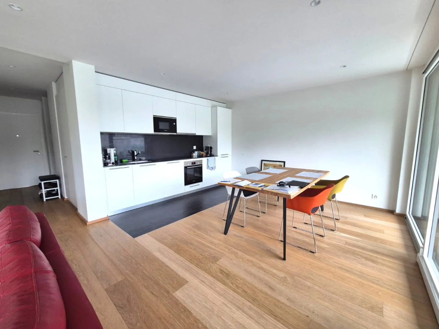 Wunderschöne 4-Zimmer-Neuwohnung mit großer Terrasse in Wohngegend Cologny/Gradelle - Foto 2 von 11