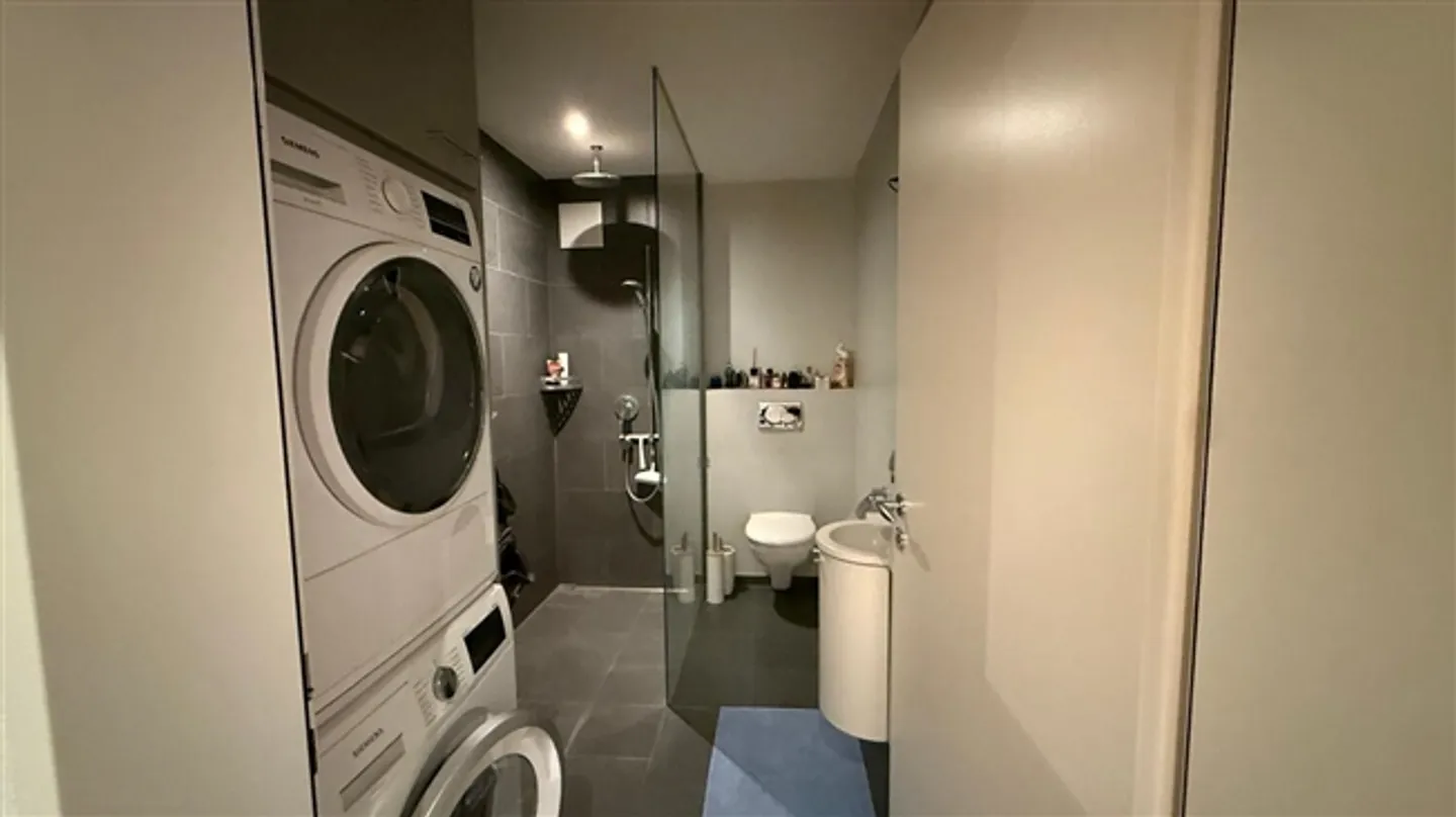 APPARTEMENT 4½ PIÈCES À TÄGERWILEN (TG), MEUBLÉ, TEMPORAIRE - Photo 9 sur 10