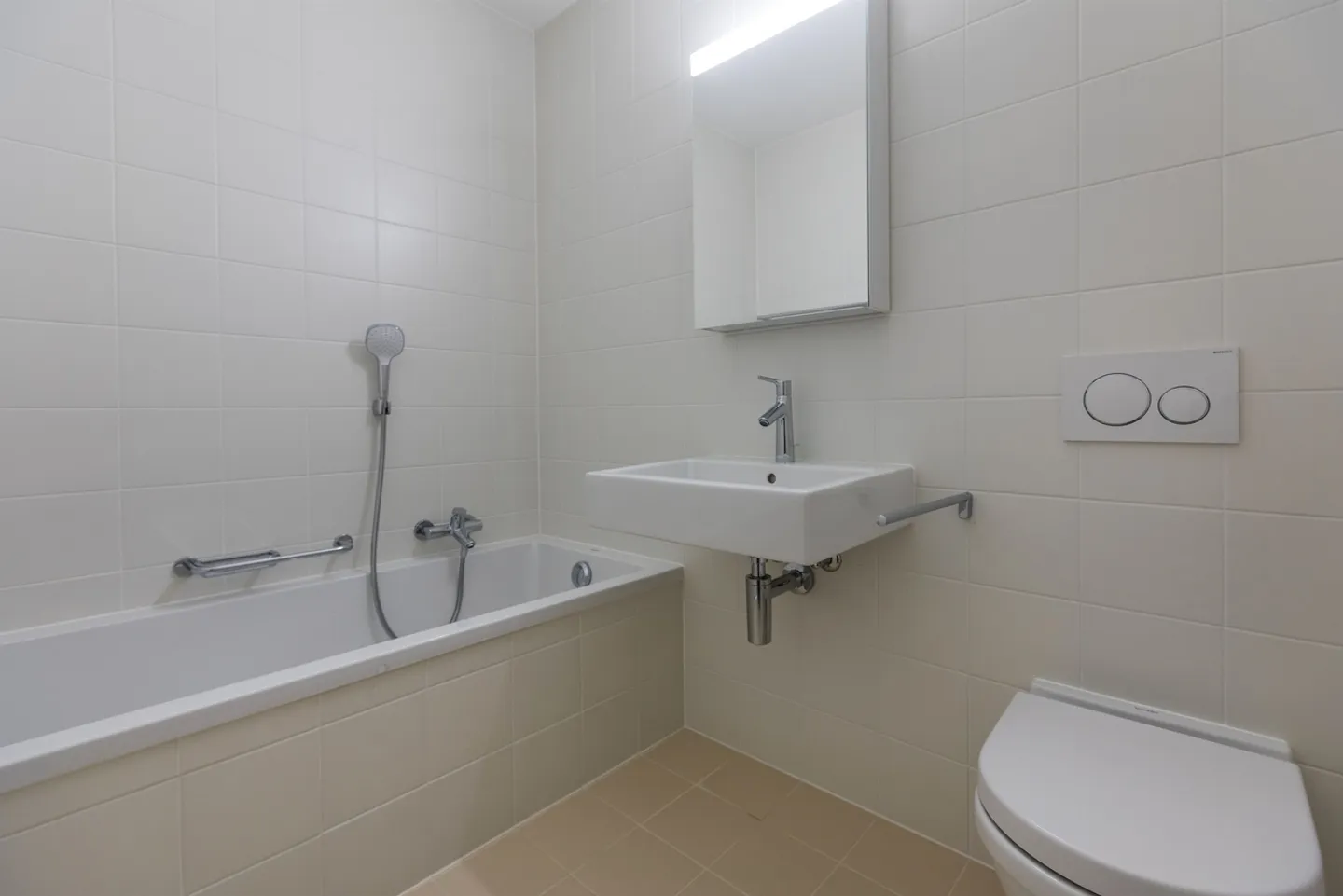 3.5 Room Apartment - Photo 5 of 7