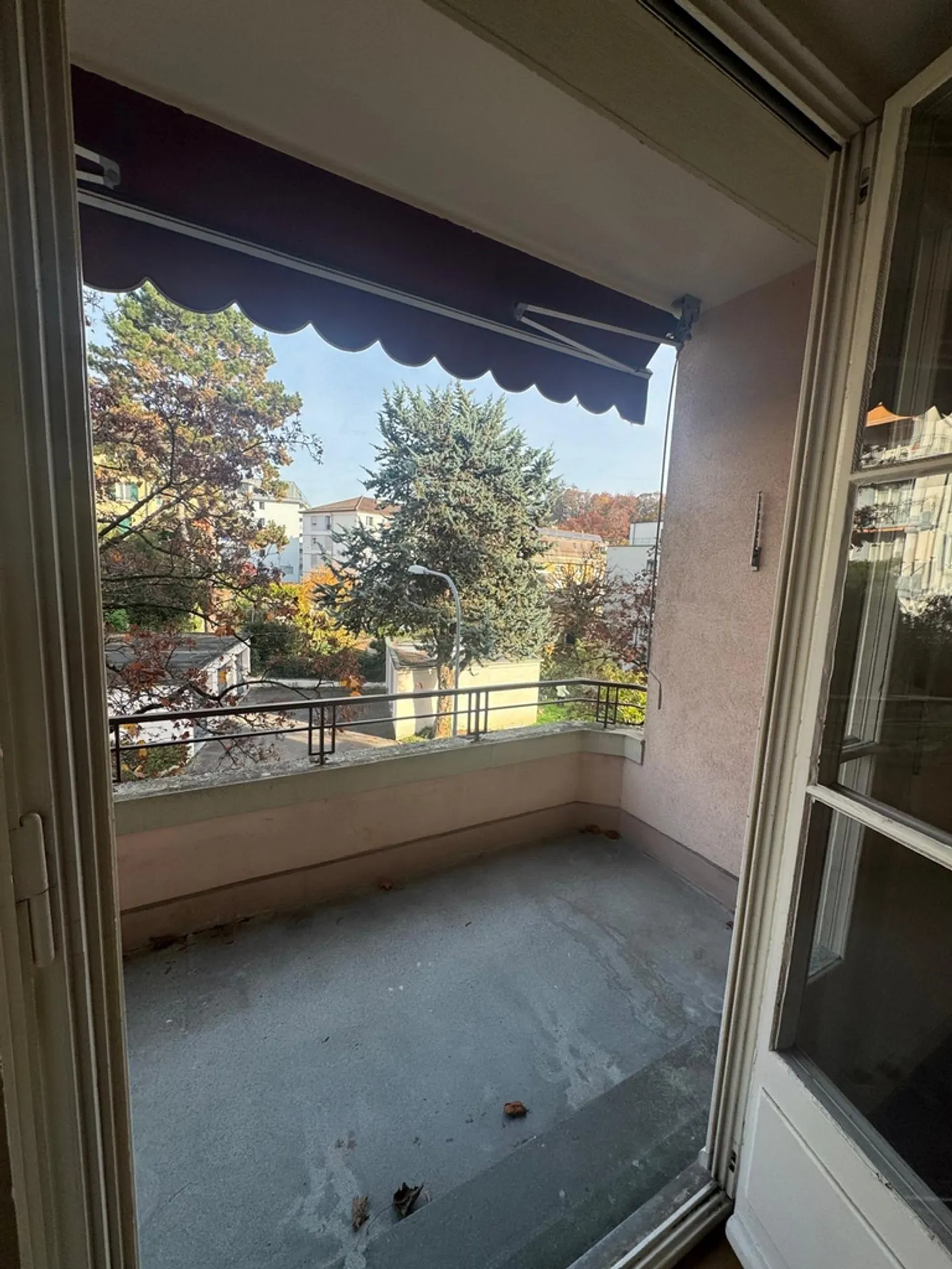 Charmante 2-Zimmer-Wohnung im 2. Stock in Lausanne - Foto 3 von 5