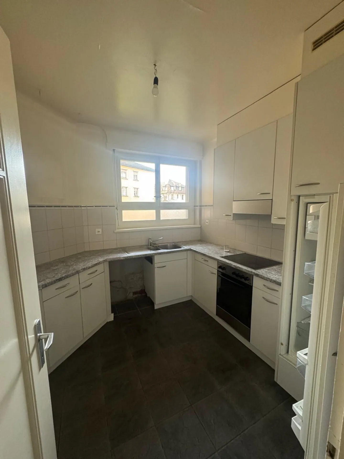 Charmante 2-Zimmer-Wohnung im 2. Stock in Lausanne - Foto 4 von 5