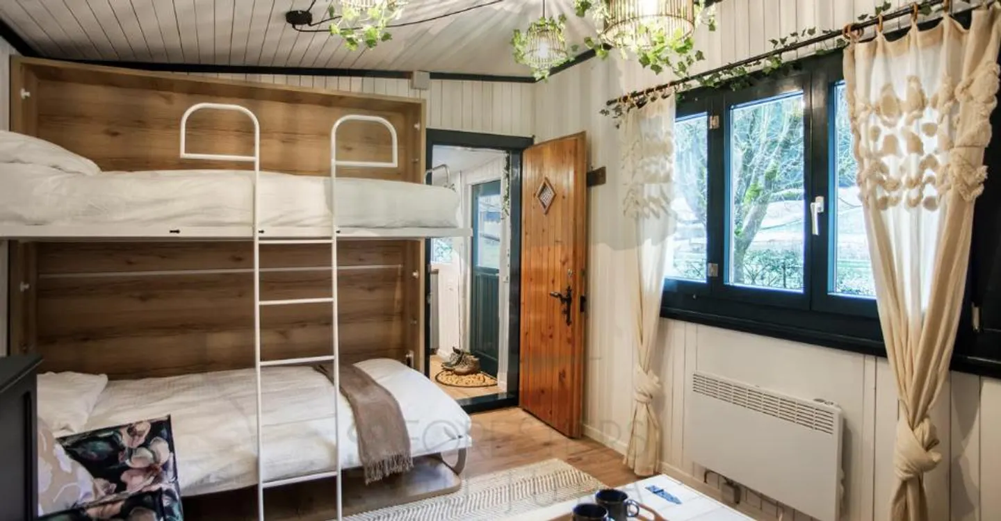 Ein wahres Refugium am Doubs, renoviertes Chalet mit nordischer Badewanne - Foto 4 von 13