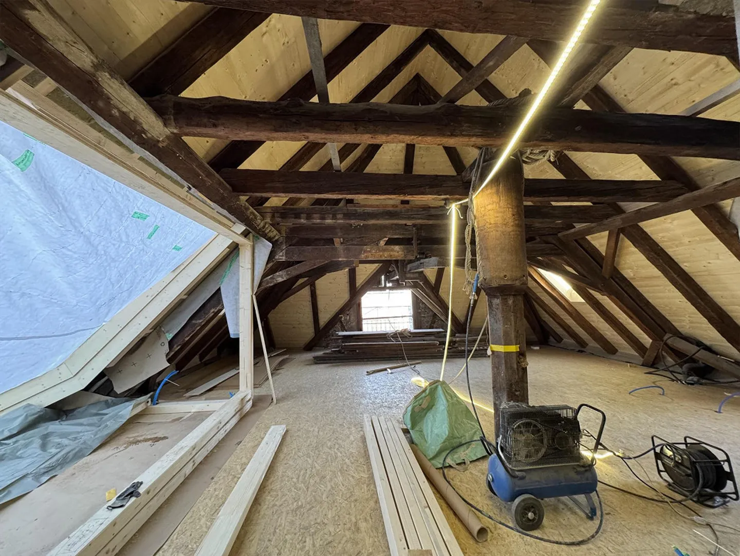 Loft-penthouse nella città vecchia di Chur con balcone e galleria - Foto 2 di 4