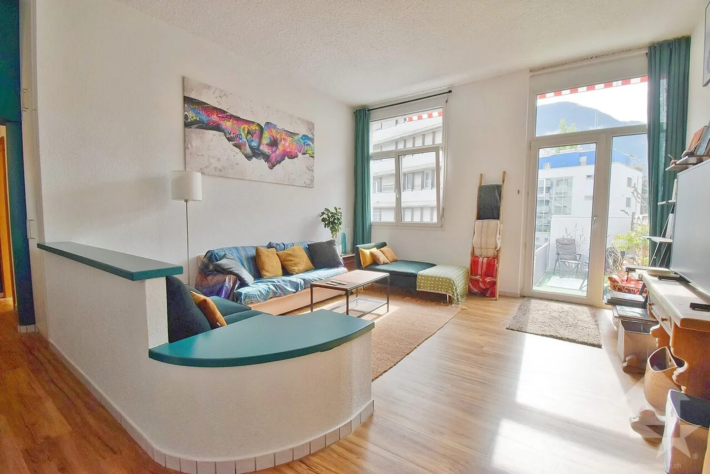 Pretty 4.5-room apartment with a garden in the center of Sierre, close to all amenities! - Photo 3 of 14