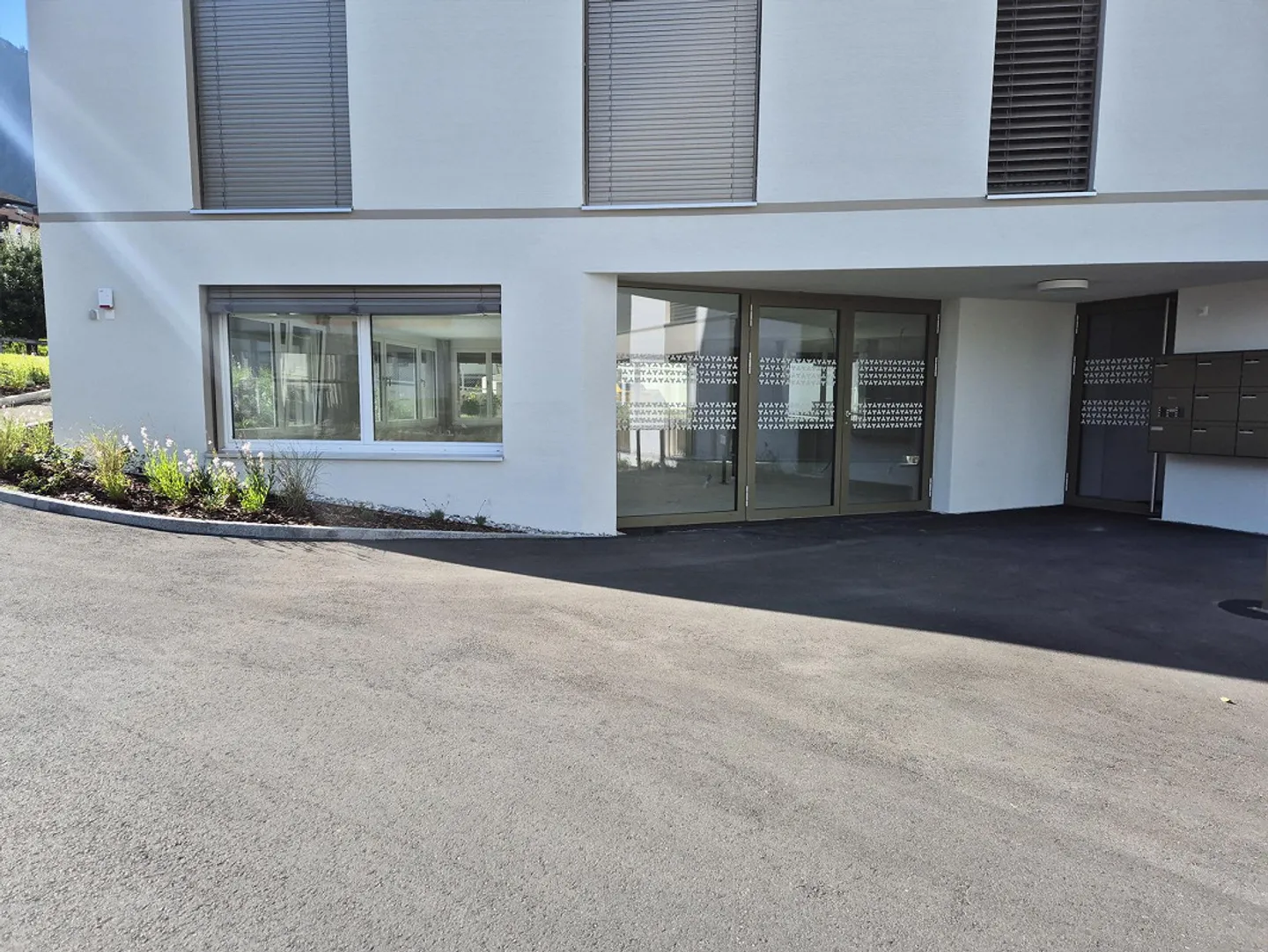 New build 85 m2 commercial premises - Photo 1 of 3