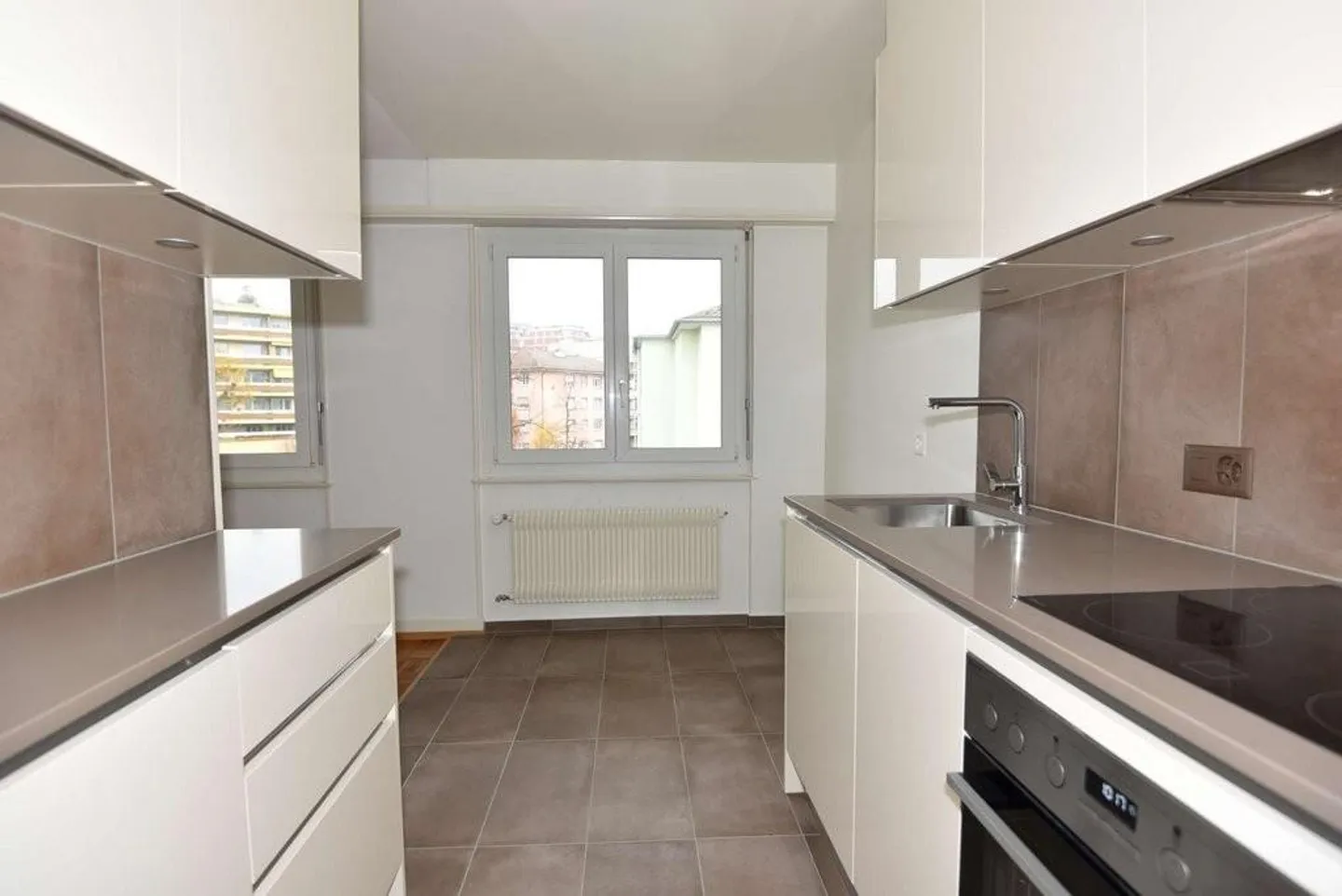 Superbe logement récemment rénové, proche de Chailly et du CHUV - Photo 3 sur 7